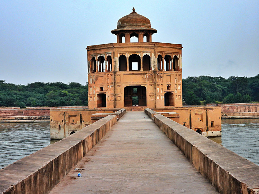 Hiran Minar Image 3